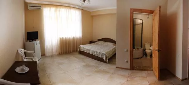 . Отель "Кипарис". Пицунда