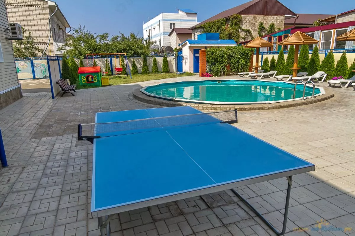 . Гостевой дом "Дельфин" - Голубицкая. Голубицкая