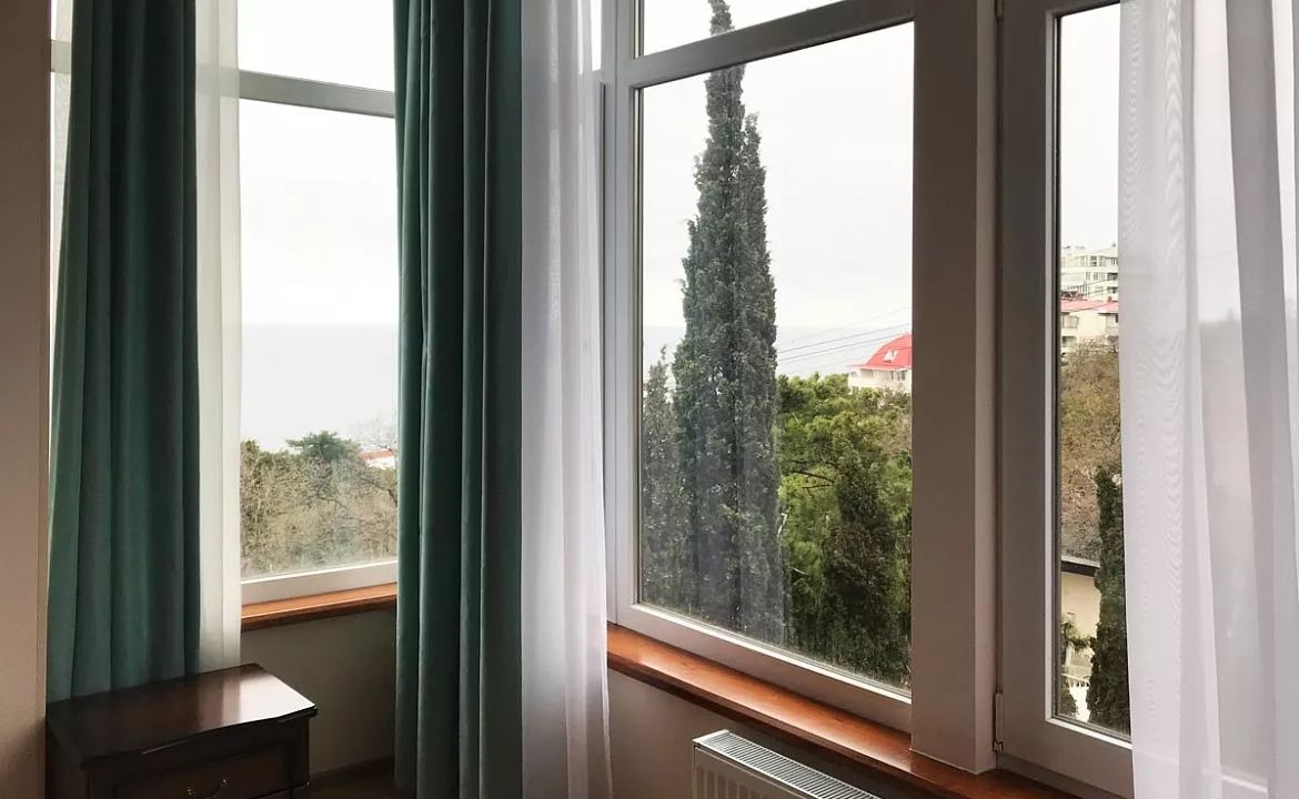 Студио с видом на море и горы. Отель Апарт-отель ПАЛЬМА. Гаспра