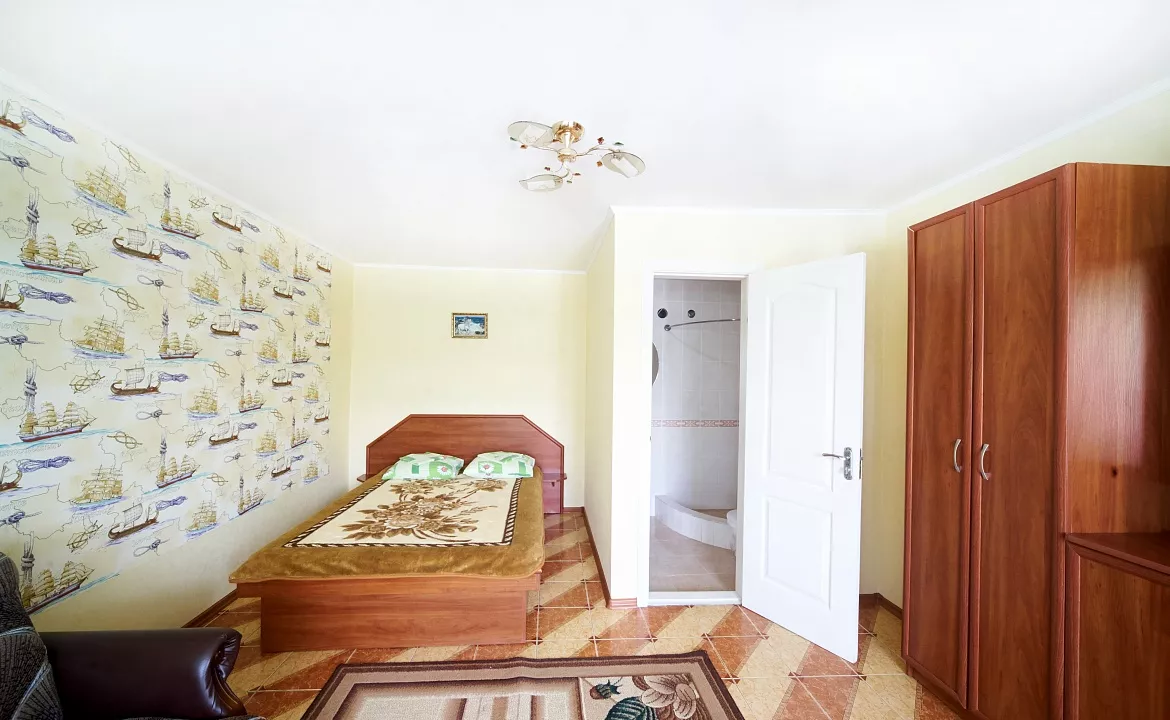 Номер полулюкс. Гостевой дом «Парадиз». Симферополь