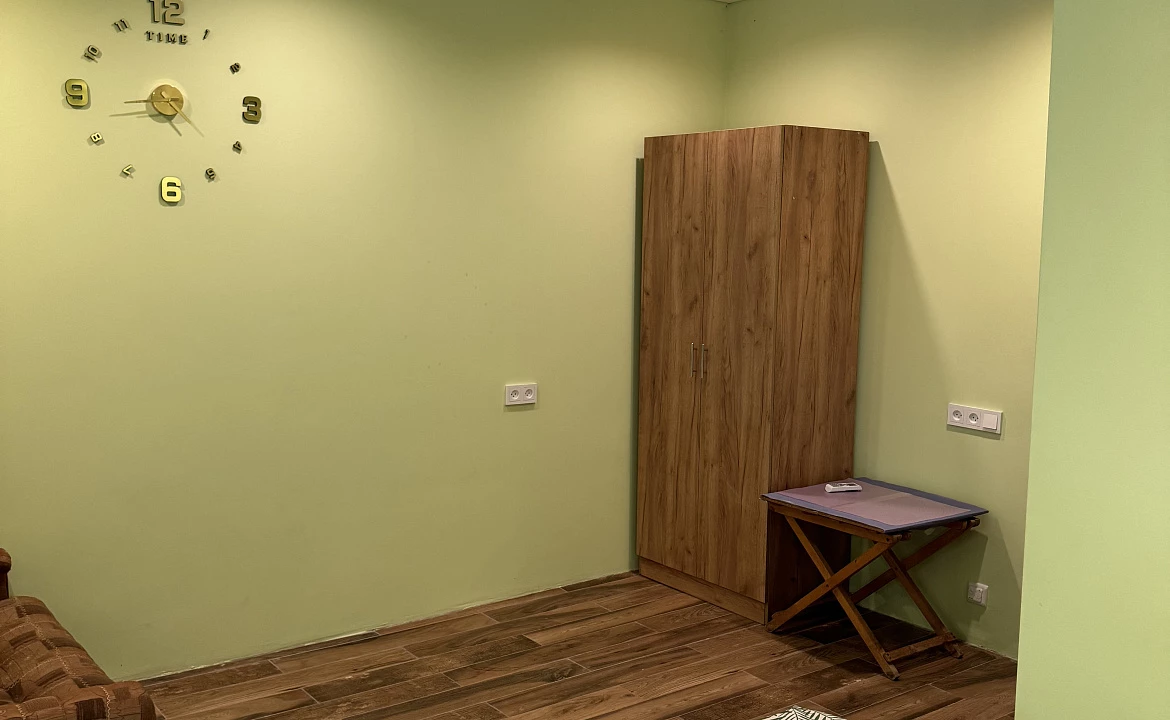 С балконом и боковым видом на море. Гостевой дом "Пантера". Гагра