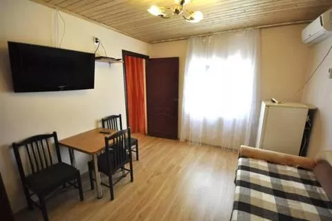 Апартаменты с гостиной, двумя спальнями и верандой. Гостиница "Resort-betta"   . Бетта