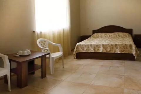 2-местный номер Стандарт. Отель "Кипарис". Пицунда