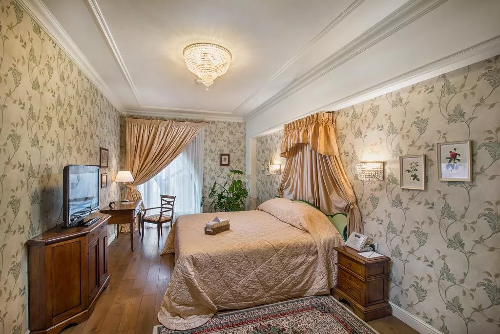 Люкс классик. Отель Вилла Елена. Ялта