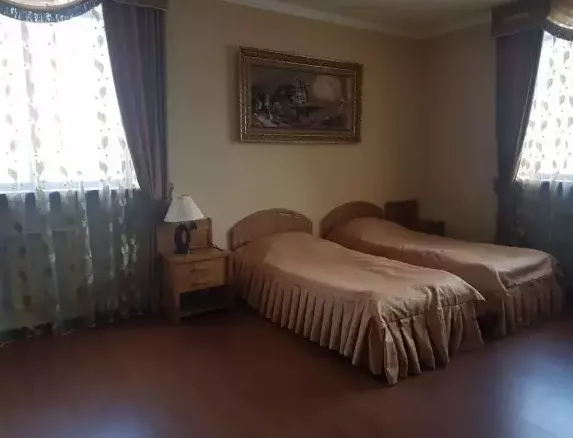 Полулюкс 2-местный 1-комнатный (Основной корпус). Отель «Меридиан». Домбай-гостиницы