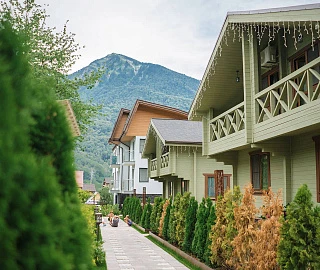 Шале - горные резиденции. Отель «HILLS POLYANA». 