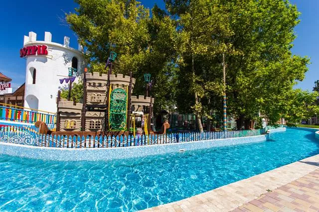 . Гостевой комплекс "Альбатрос". Архипо-Осиповка