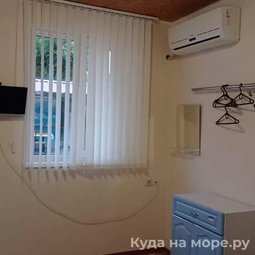3-х местный «Стандарт». Гостевой двор в п. Приморское. Новый Афон