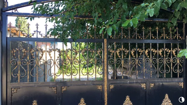 . Гостиница «Святая Абхазия». Пицунда