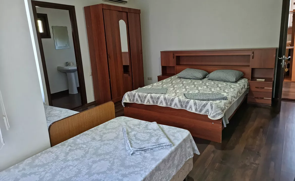 4х местный номер на 1 этаже. Гостевой дом "Цитрус". Цандрипш