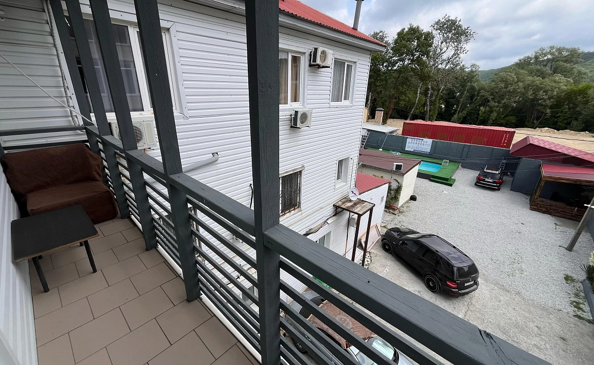 Семейный четырёхместный комфорт. Гостевой дом УЮТ на ул. Новороссийское шоссе 1/7. Джубга