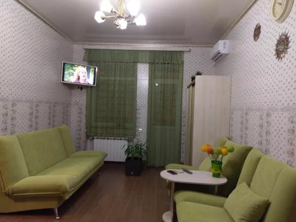 Сдам посуточно  1 комнатную квартиру  в центре города  Новороссийска. Квартира в многоквартирном доме Сдам посуточно с отчётными документами  и ОНЛАЙН  Кассовыми  чеками. Новороссийск