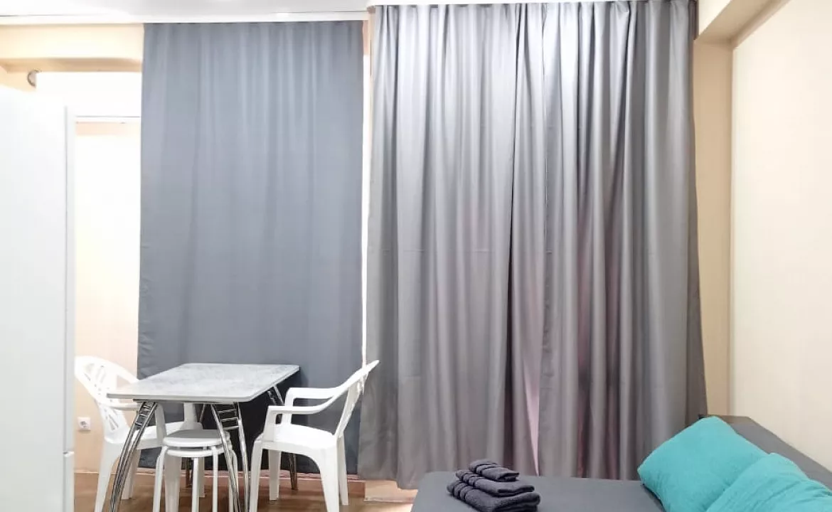 Студия под ключ для пары (есть дополнительное место). Квартира в многоквартирном доме Квартира под ключ с балконом в элитном ЖК СЕМЕЙНЫЙ . Лазаревское