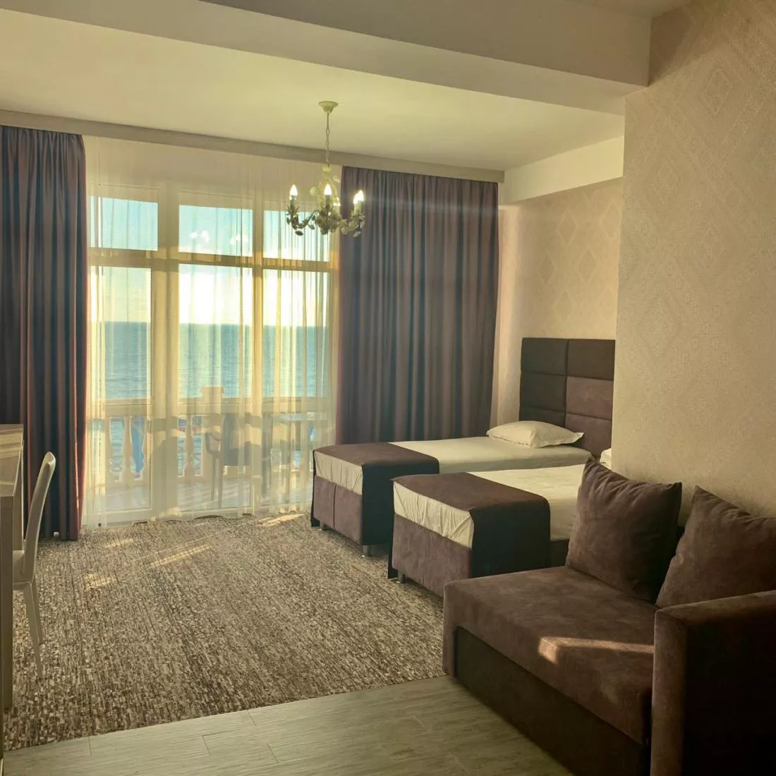 . Отель КАВКАЗ. Гостиницы и отели Лазаревского . Отель КАВКАЗ. Гостиницы и отели Лазаревского