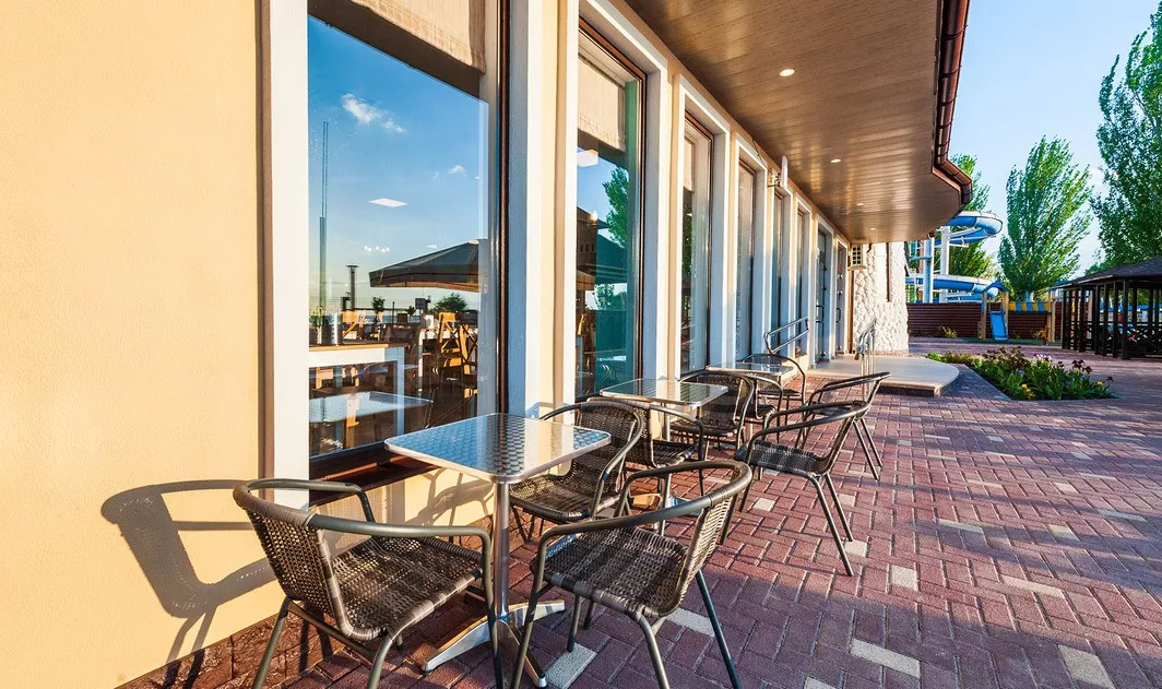 . База отдыха «ВОЛНА». Ейск