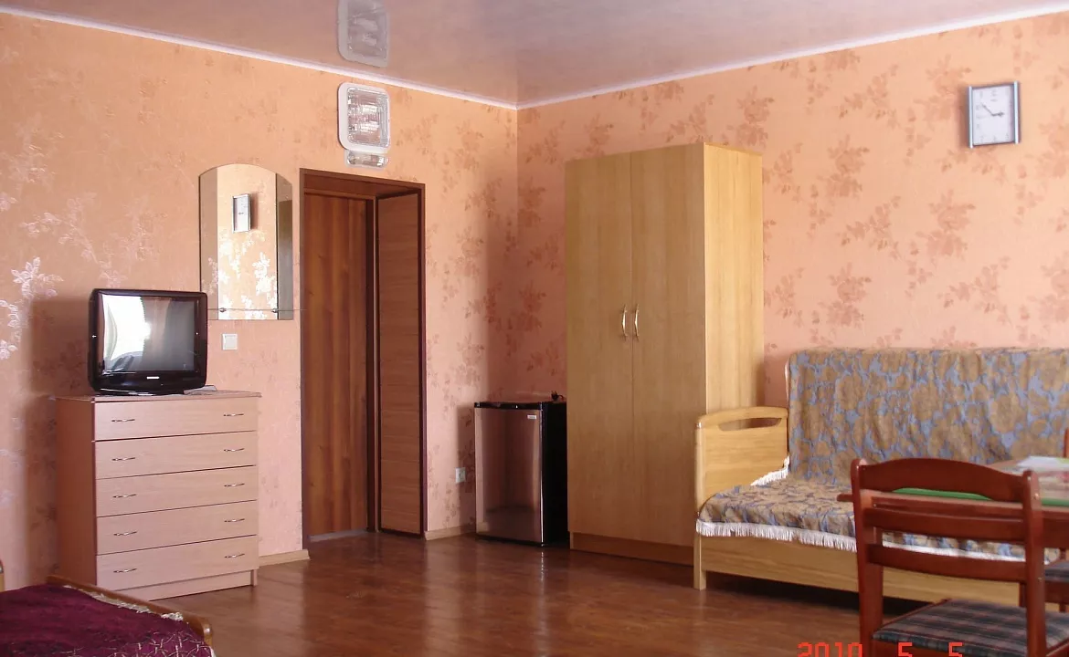 Семейный. Гостевой дом "Мегаполис". Евпатория