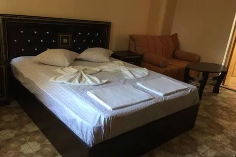 Комфортный номер с кроватью king-size. Гостевой дом "ЛиДиАнна". Вардане