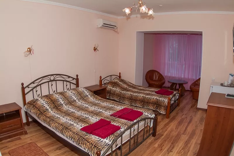 Стандарт 3-х местный. Гостиница "На Эскадронной". Евпатория Стандарт 3-х местный. Гостиница "На Эскадронной". Евпатория