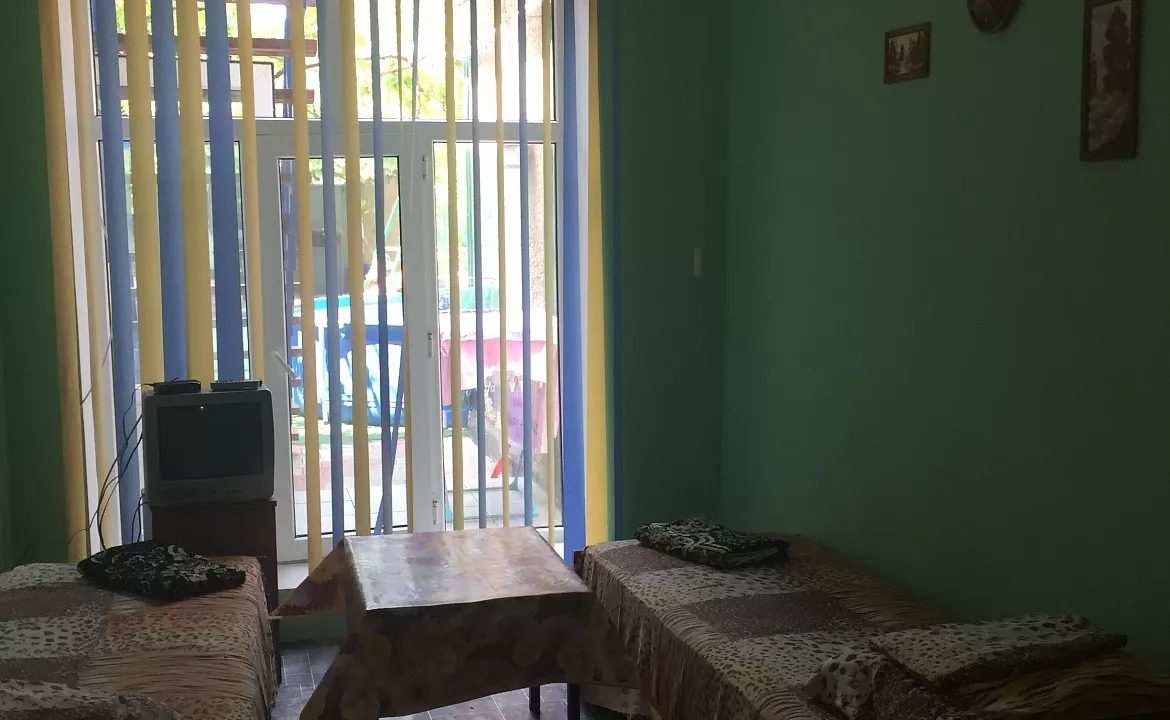 Четырехместный «Эконом». Гостевой дом на Комарова 17. Витязево