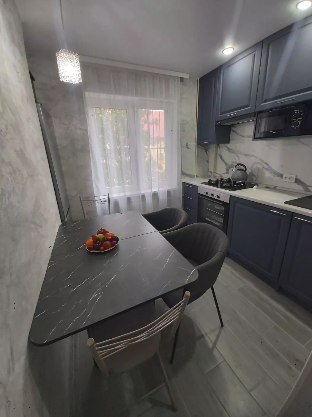 . Квартира в многоквартирном доме в центре Адлера. Адлер . Квартира в многоквартирном доме в центре Адлера. Адлер