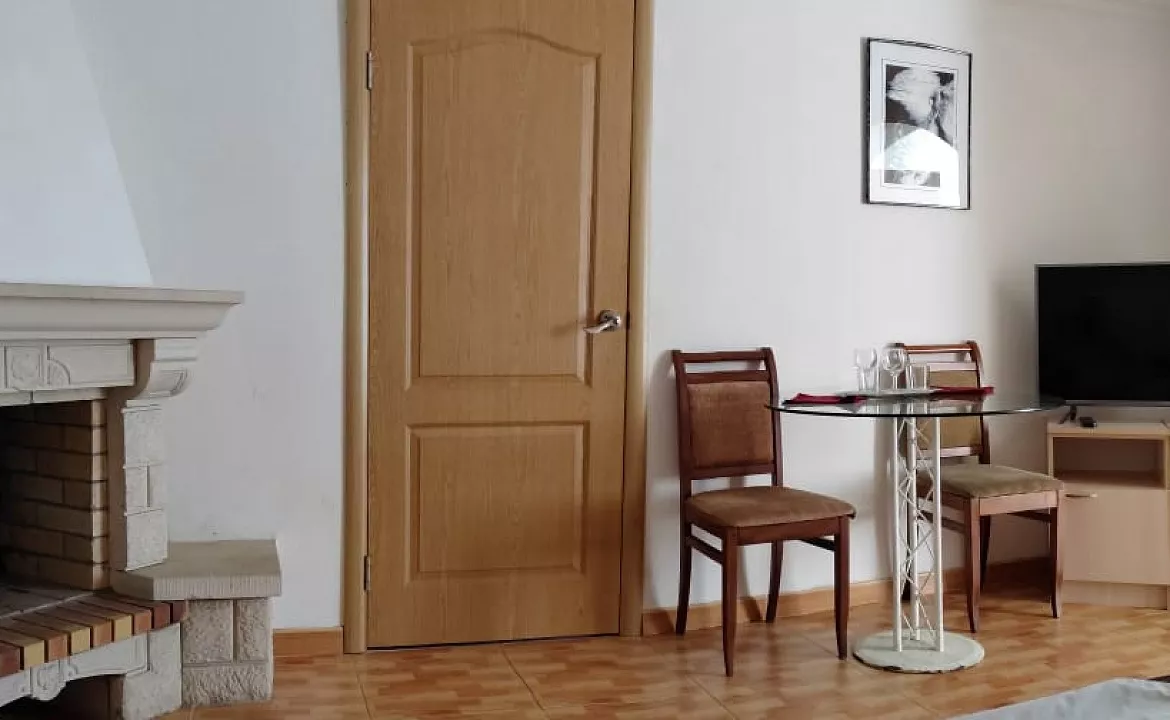 Семейный люкс. Эллинг Кипарис . Лоо