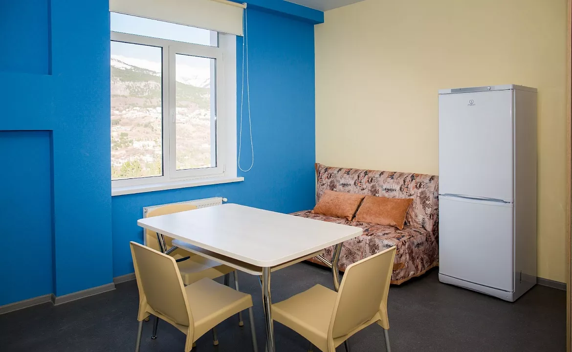 Семейный номер +. Хостел Борода. Ялта