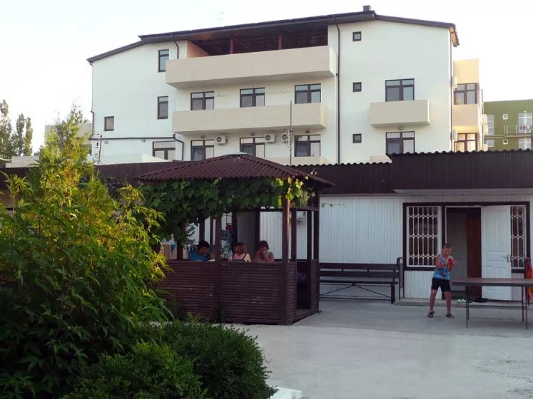 . Гостевой комплекс "У моря". Витязево