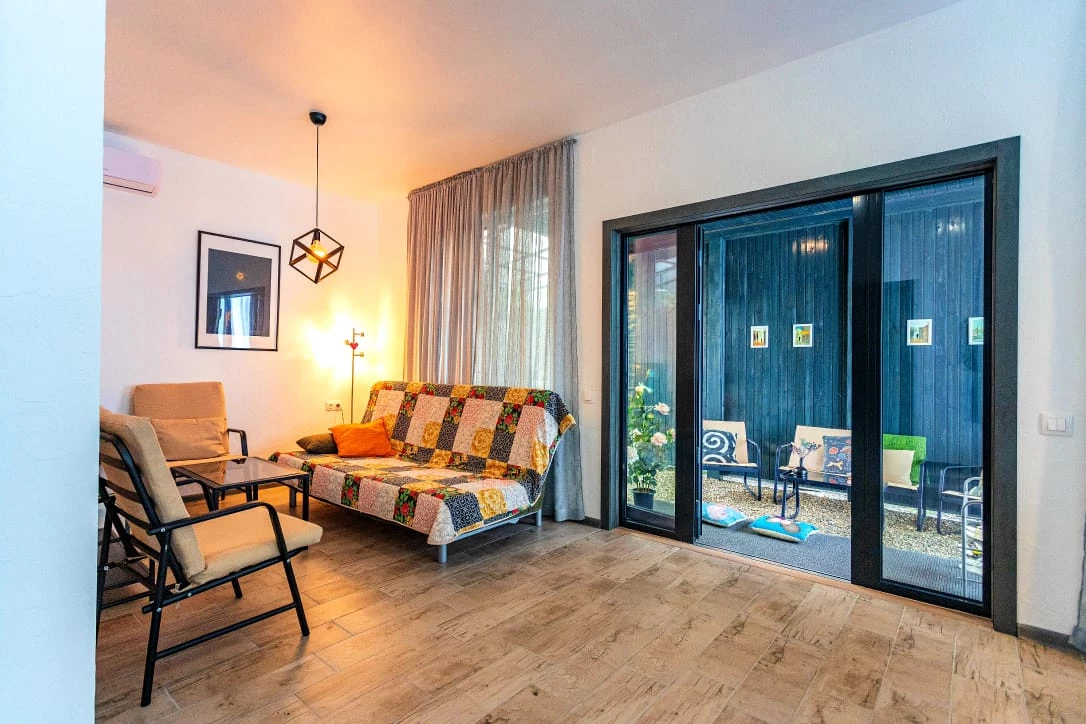 . Половина дома (трехкомнатный люкс) "У Жоровны". Геленджик . Половина дома (трехкомнатный люкс) "У Жоровны". Геленджик