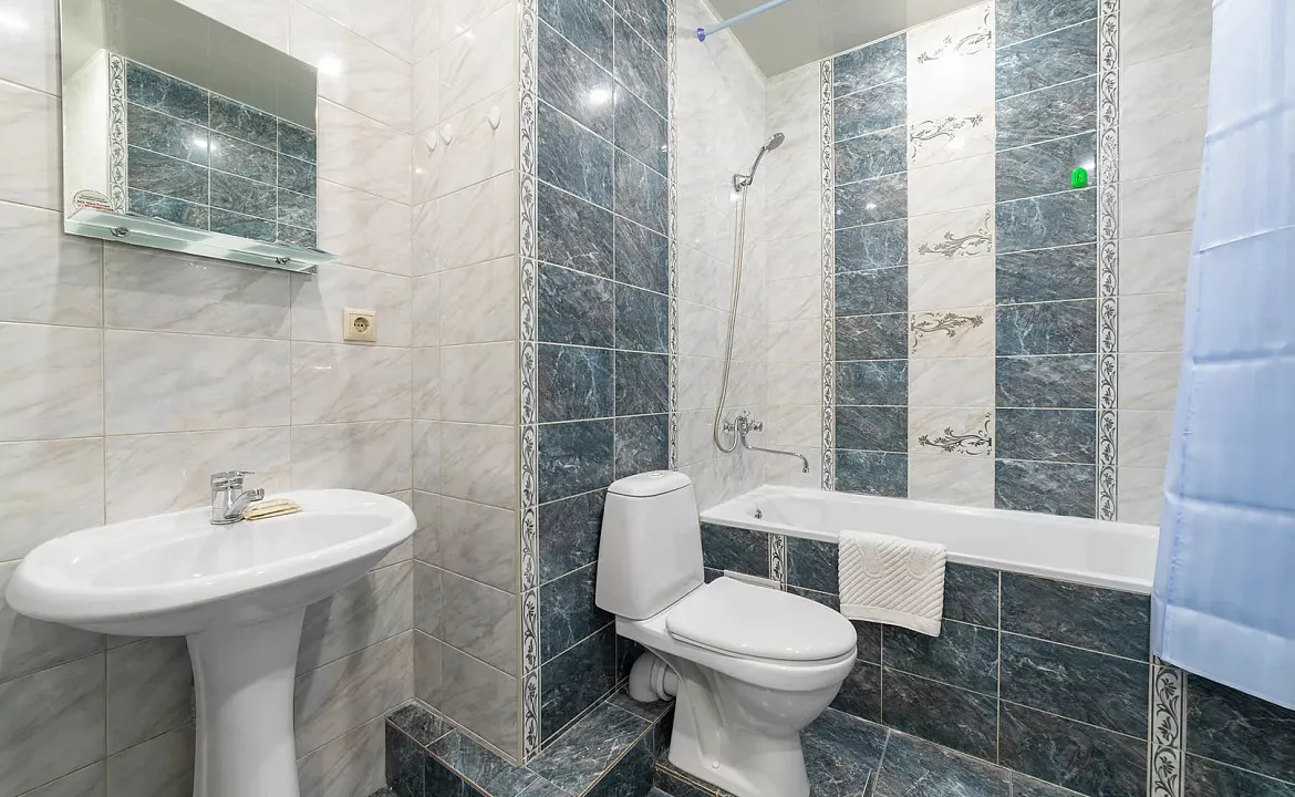 ЖК Атаман с витражными окнами и видом на море. Квартира в многоквартирном доме Deluxe apartment ЖК Атаман с видом на море. Сочи