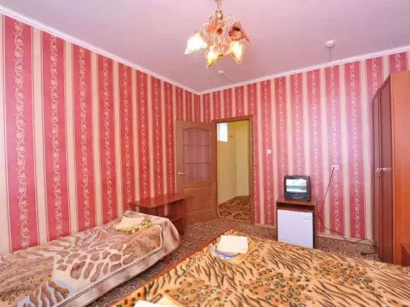 3-х местный «Стандарт». Отель «Адель». Домбай-гостиницы