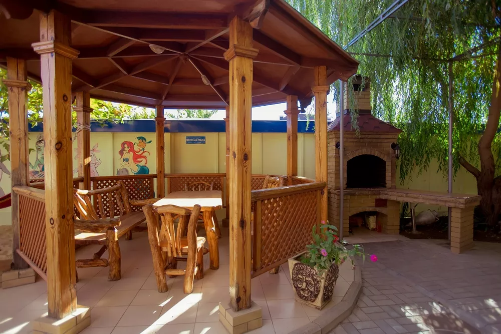 . Вилла "Дана". Керчь