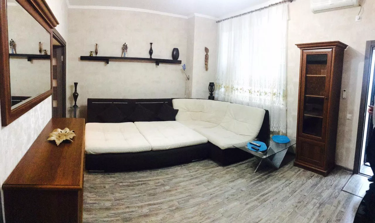 . Квартира в многоквартирном доме Апартаменты "Кедр". Ялта . Квартира в многоквартирном доме Апартаменты "Кедр". Ялта