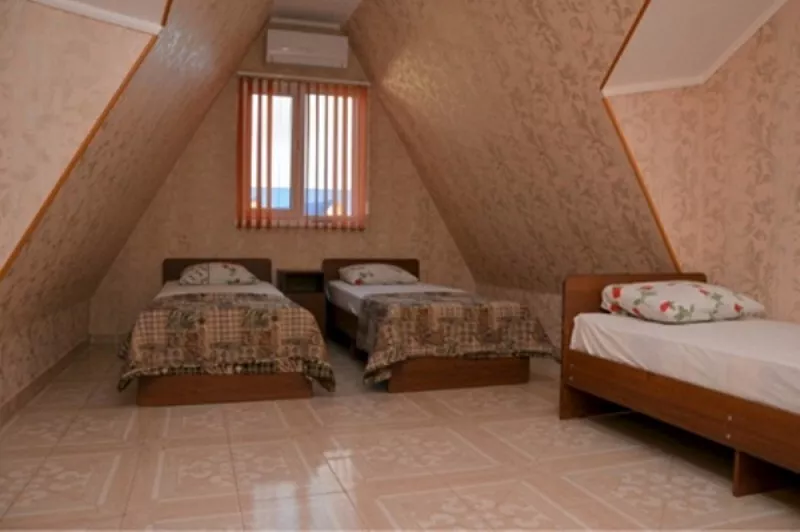 3-х местный номер Эконом. Гостевой дом "Лоренсия". Адлер 3-х местный номер Эконом. Гостевой дом "Лоренсия". Адлер