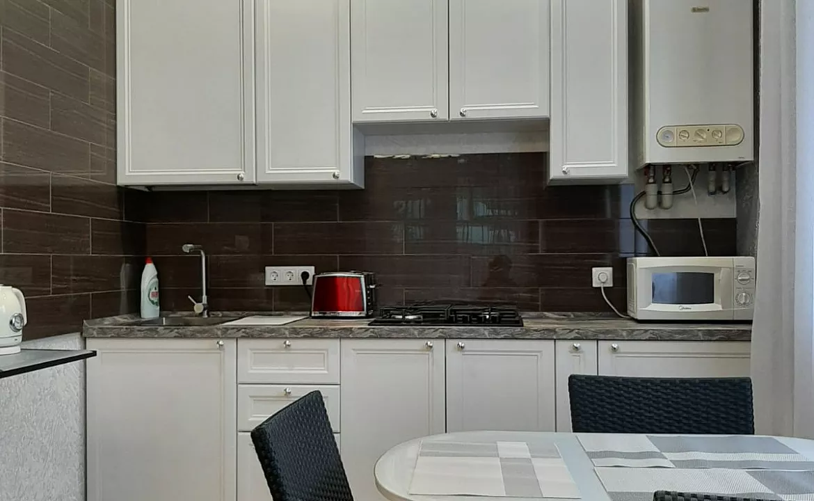 Отдельный этаж (первый) двухэтажного дома, вход отдельный. . Частный сектор "Этаж на Ландышевой" . Сочи