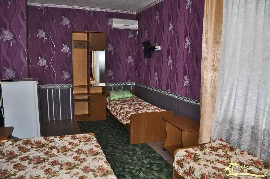 . Гостевой дом СЛАВИЯ . Анапа