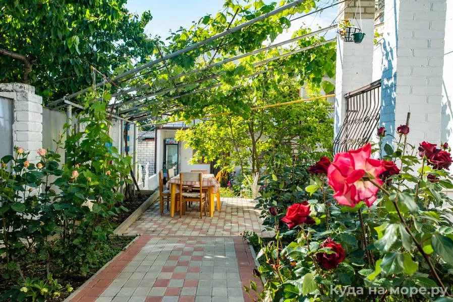 . Гостевой дом на Кутузова 9 . Геленджик