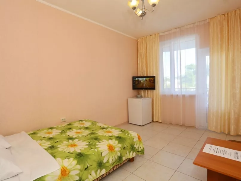 2-х местный улучшенный.  Частный отель Экватор. Береговое