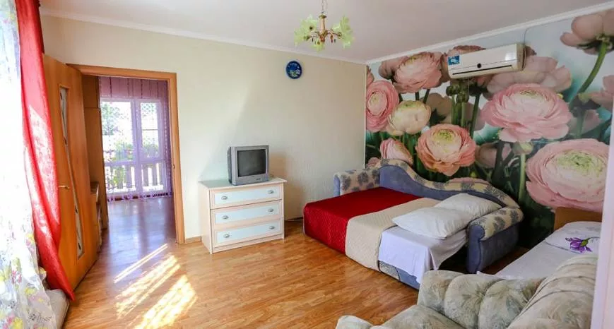 . Частный гостевой дом У Николаевны. Геленджик