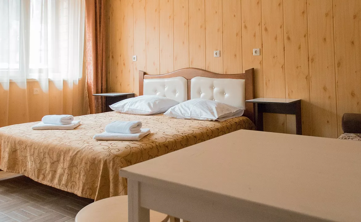 Студия однокомнатная. Гостевой дом "Усадьба" - Красная Поляна. Красная Поляна