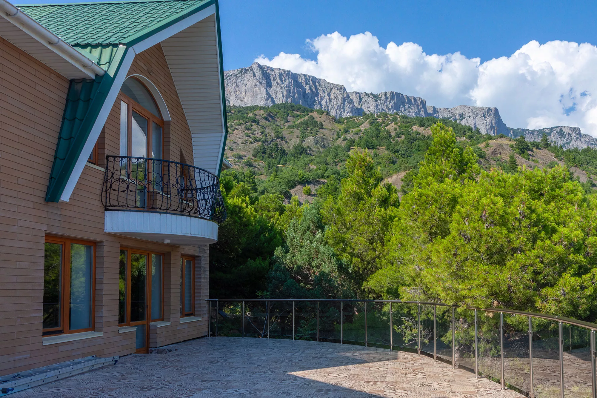 . Отель Эко-отель "Дискавери". Курорты Ялты