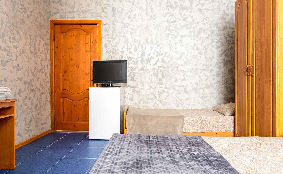 Четырёхместный стандарт. Гостевой дом УЮТ на ул. Новороссийское шоссе 1/7. Джубга