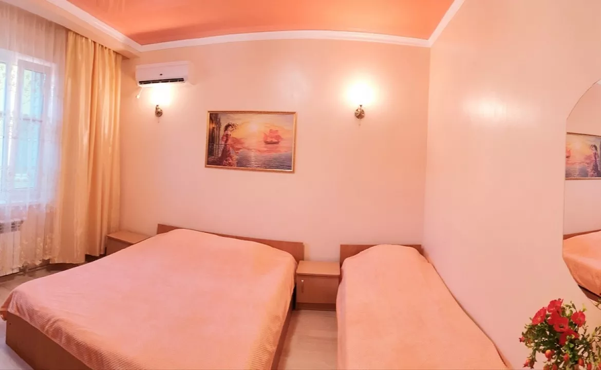 3-МЕСТНЫЙ КОМФОРТ №1. Гостевой дом "МоревдоМ". Коктебель