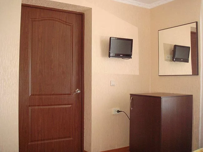 Комфорт. Гостевой дом "Аист". Новый Афон