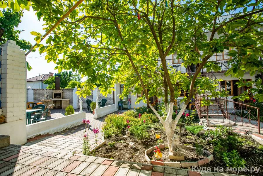 . Гостевой дом на Кутузова 9 . Геленджик