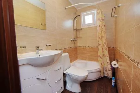 4х местный двухкомнатный семейный. Гостевой дом Twin-tower. Архипо-Осиповка