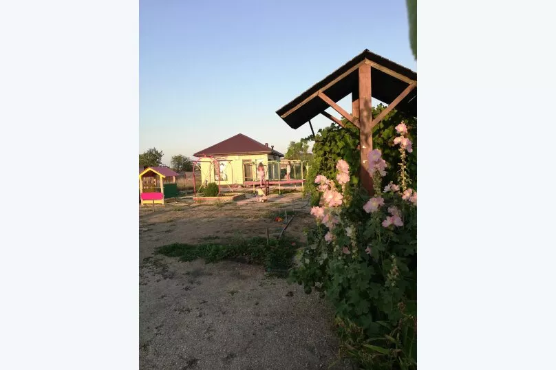 . Частный сектор Дворик на Азовской. Должанская