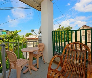 Трехместная комната с удобствами 2й этаж. Частный сектор Жилье у моря. 