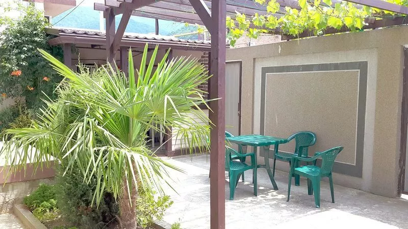 . Частный сектор "Камбрия" . Лазаревское - частный сектор