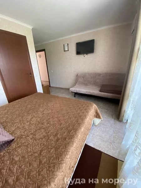 Стандартный 3-местный номер. Гостевой дом "Вероника" - Ольгинка. Ольгинка