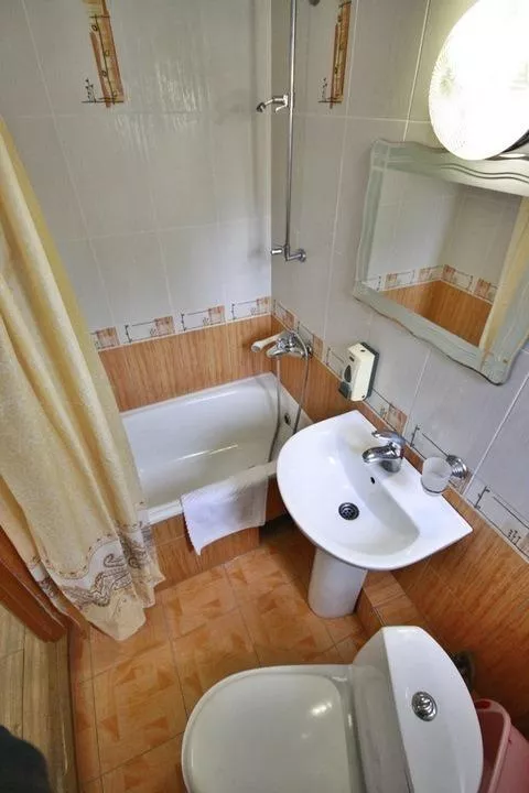 «Стандарт 2х-местный с доп. местом 1 корпус». Гостевой дом «Надежда» . Сочи